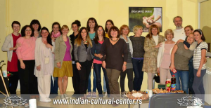 Predstavnici Joga saveza Srbije i Indijskog kulturnog centra učesnici 58. Sajma knjiga 2013. na štandu Indijske ambasade.