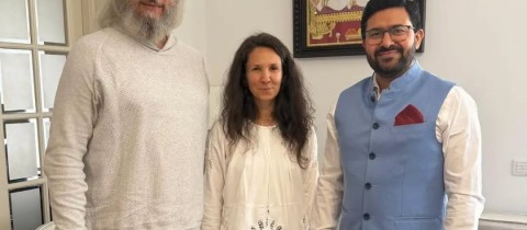 Ambasador Indije Abišek Šukla